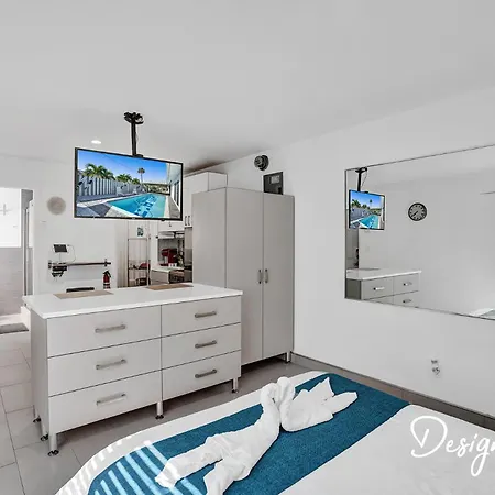 Unita Seai Private Studio Near Deerfield Beach